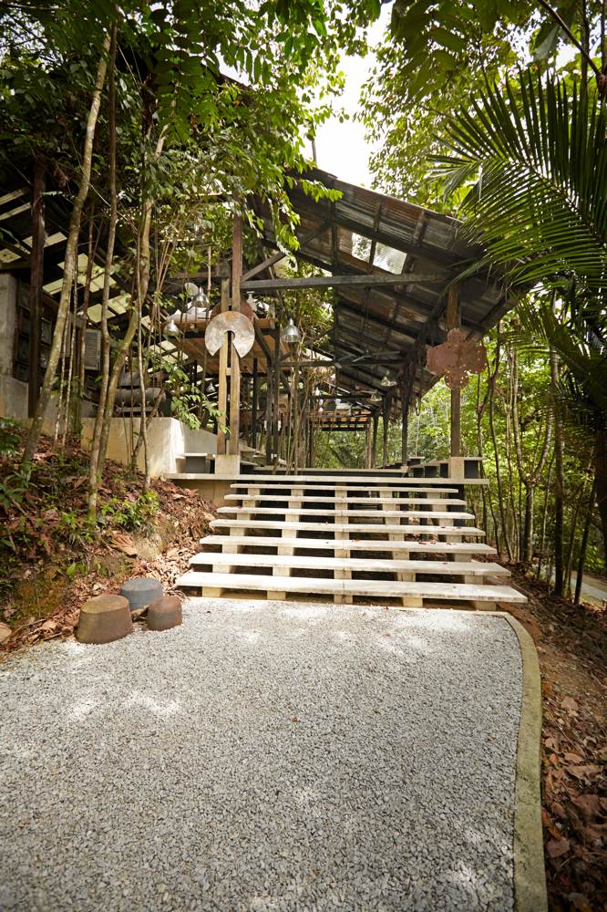 Warehouse 2 at sekeping serendah