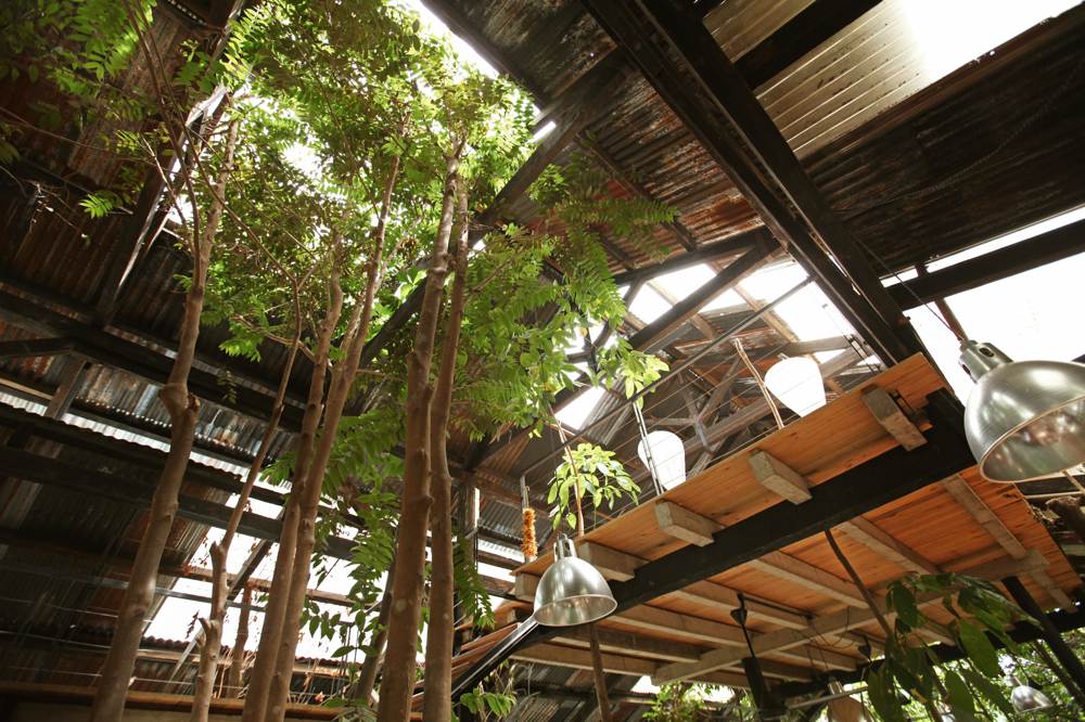 Warehouse 2 at sekeping serendah