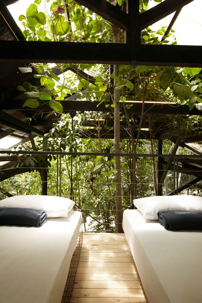 Warehouse 2 at sekeping serendah